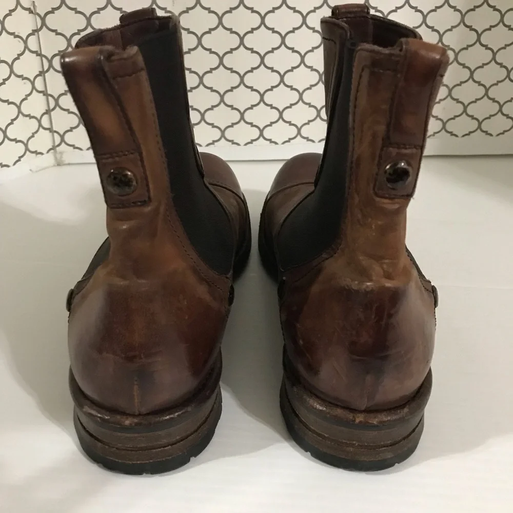 UGG Collection Made in Italy Men’s Brown Leather Chelsea Boots Size 9D